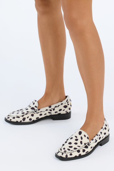https://cdn.shopify.com/s/files/1/0293/9277/files/FRESHLOAF_Black_White_JR_V2.jpg?v=1791395489&with=400&height=600