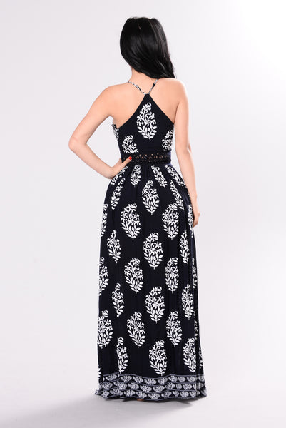 https://cdn.shopify.com/s/files/1/0293/9277/products/Fashion_Nova_04-07-17-688.jpg?v=1629401931&with=400&height=600