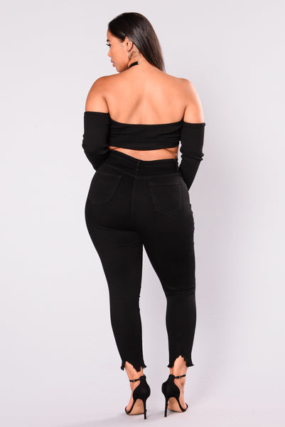 https://cdn.shopify.com/s/files/1/0293/9277/products/Fashion_Nova_08-23-17-1430.jpg?v=1651013155&with=400&height=600