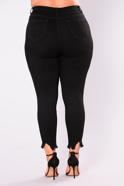https://cdn.shopify.com/s/files/1/0293/9277/products/Fashion_Nova_08-23-17-1437.jpg?v=1651013155&with=400&height=600
