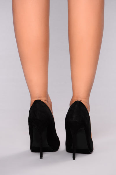 https://cdn.shopify.com/s/files/1/0293/9277/products/Fashion_Nova_09-11-17-700.jpg?v=1571437905&with=400&height=600