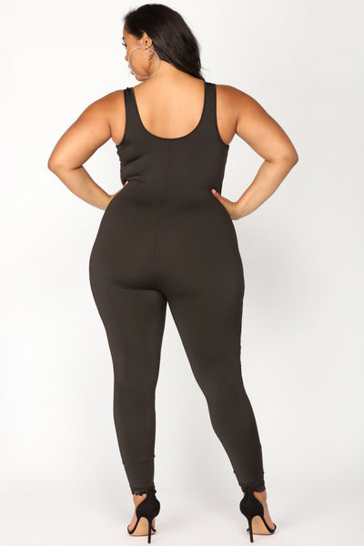https://cdn.shopify.com/s/files/1/0293/9277/products/Fashion_Nova_12-06-17_Studio_2-1209_JK.jpg?v=1676423772&with=400&height=600