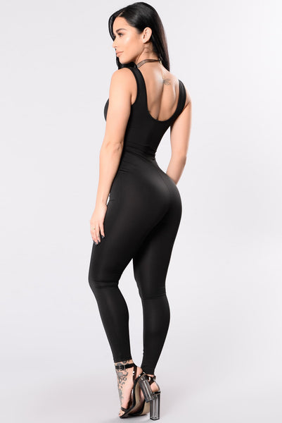 https://cdn.shopify.com/s/files/1/0293/9277/products/Fashion_Nova_12-30-16-740_JK.jpg?v=1776451907&with=400&height=600