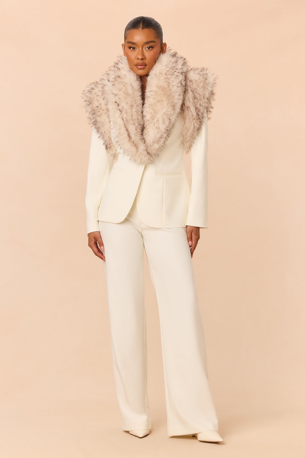 https://cdn.shopify.com/s/files/1/0293/9277/files/GW26K8190AB_Ivory_JR_V1.jpg?v=1791323900