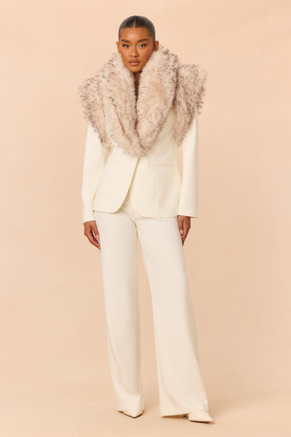 https://cdn.shopify.com/s/files/1/0293/9277/files/GW26K8190AB_Ivory_JR_V1.jpg?v=1791323900
