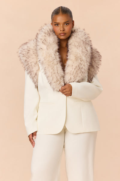 https://cdn.shopify.com/s/files/1/0293/9277/files/GW26K8190AB_Ivory_PLUS_V2.jpg?v=1791322583&with=400&height=600