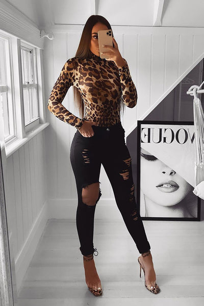 https://cdn.shopify.com/s/files/1/0293/9277/products/GlisteningJeans-Black_MER.jpg?v=1656095288&with=400&height=600