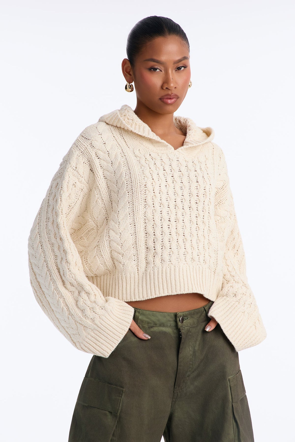 https://cdn.shopify.com/s/files/1/0293/9277/files/HF26E962_Ivory_JR_V1.jpg?v=1791409901