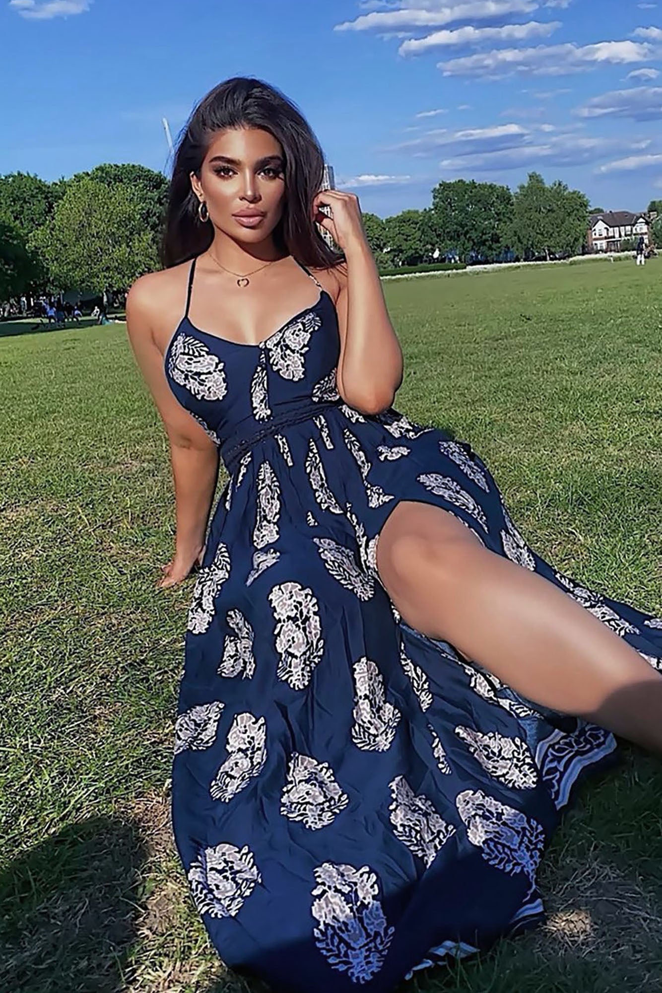 https://cdn.shopify.com/s/files/1/0293/9277/products/HolySlitDress-NavyTaupe_MER.jpg?v=1624407441