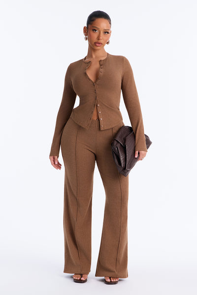 https://cdn.shopify.com/s/files/1/0293/9277/files/IT93617IP9450_Brown_JR_V1.jpg?v=1788367171&with=400&height=600