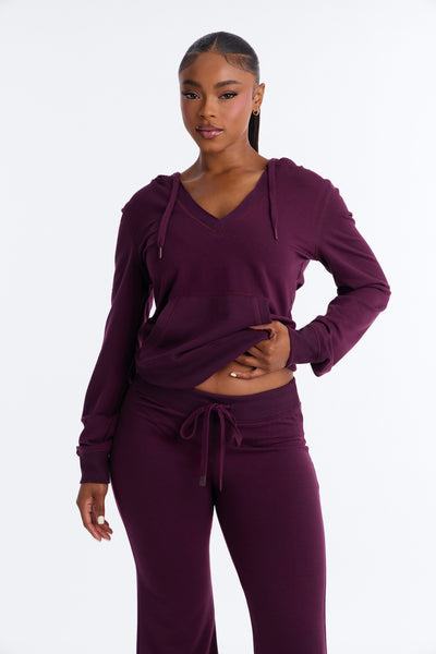 https://cdn.shopify.com/s/files/1/0293/9277/files/IT93710IP9467_Burgundy_JR_V2.jpg?v=1790100733&with=400&height=600