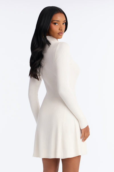 https://cdn.shopify.com/s/files/1/0293/9277/files/J3R1035S_OffWhite_JR_V4.jpg?v=1790707210&with=400&height=600