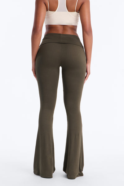 https://cdn.shopify.com/s/files/1/0293/9277/files/JP54087C_Olive_JR_V4.jpg?v=1782852726&with=400&height=600