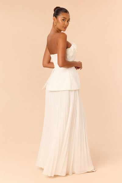 https://cdn.shopify.com/s/files/1/0293/9277/files/JY4675_White_S_White_JR_V4.jpg?v=1784058955&with=400&height=600