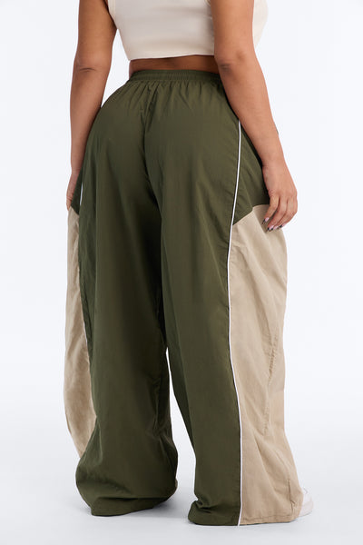 https://cdn.shopify.com/s/files/1/0293/9277/files/KB9219_Green_combo_PLUS_V4.jpg?v=1791989802&with=400&height=600
