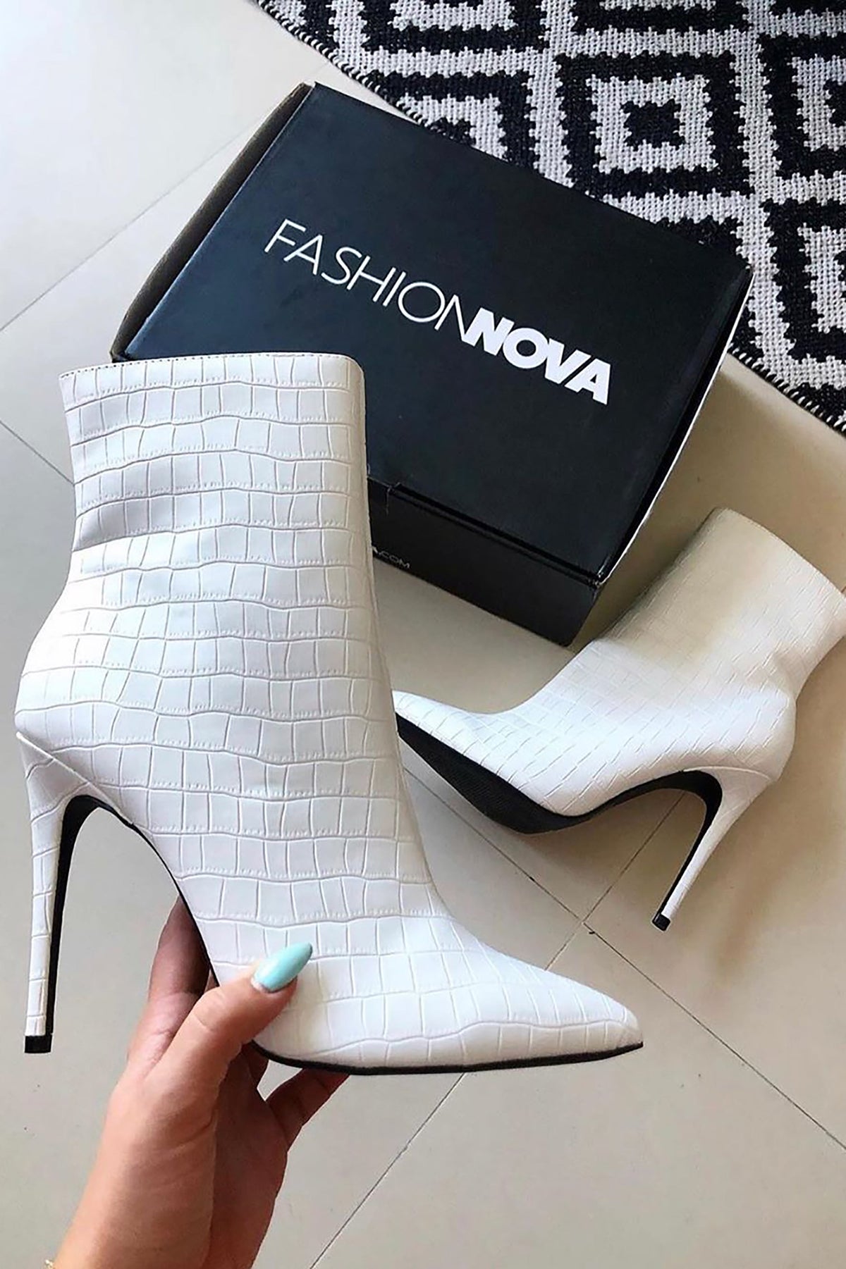 https://cdn.shopify.com/s/files/1/0293/9277/products/Last_Minute_Booties_-_White_DM.jpg?v=1613773856