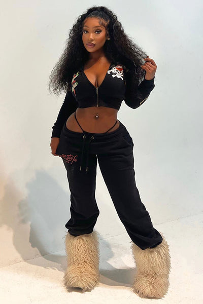 https://cdn.shopify.com/s/files/1/0293/9277/files/LoveKillsEdHardyZipFrontHoodie-Black_MER.jpg?v=1714674814&with=400&height=600