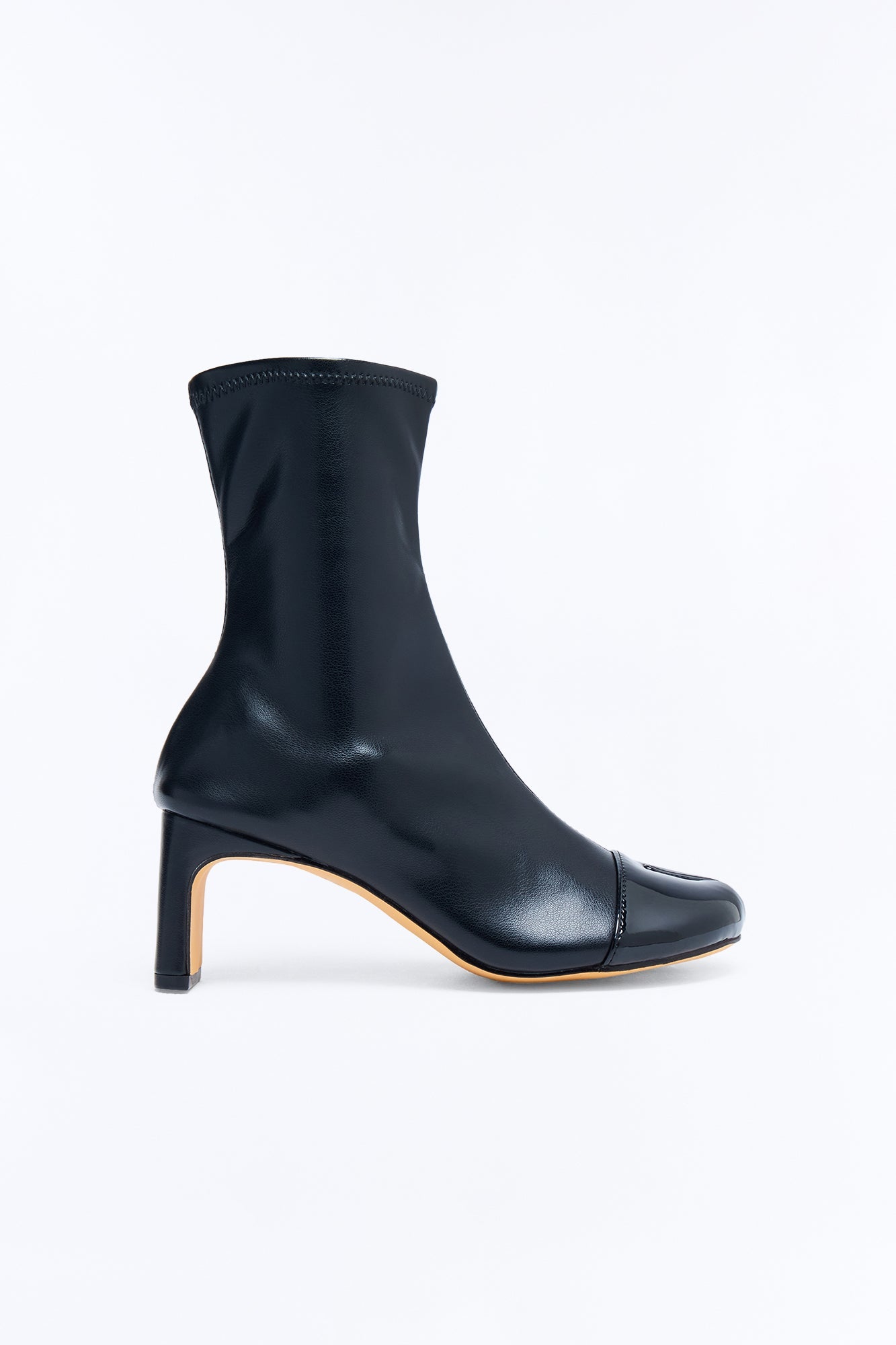 https://cdn.shopify.com/s/files/1/0293/9277/files/MOREKICKS_Black_Black_SL_V3.jpg?v=1784817516