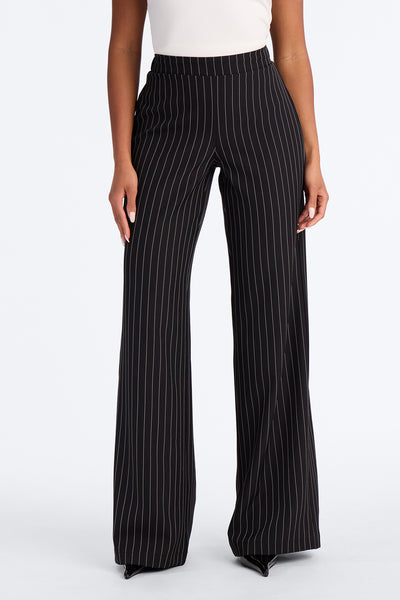 https://cdn.shopify.com/s/files/1/0293/9277/files/NAF100172_Black_JR_V1.jpg?v=1790561134&with=400&height=600