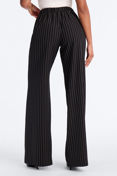 https://cdn.shopify.com/s/files/1/0293/9277/files/NAF100172_Black_JR_V4.jpg?v=1790561133&with=400&height=600