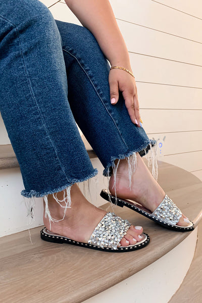 https://cdn.shopify.com/s/files/1/0293/9277/products/NotLookingBackFlatSandals-Silver_MER_PLUS.jpg?v=1621876200&with=400&height=600