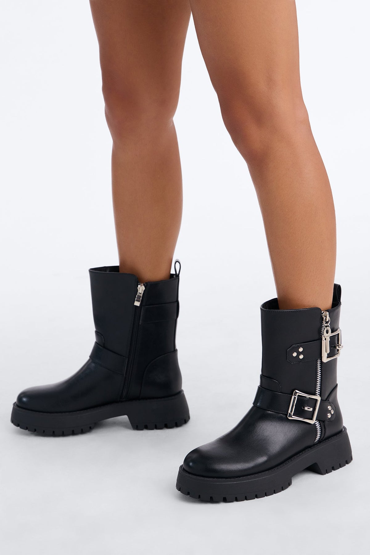 https://cdn.shopify.com/s/files/1/0293/9277/files/OPENUP_Black_JR_V1.jpg?v=1788730454
