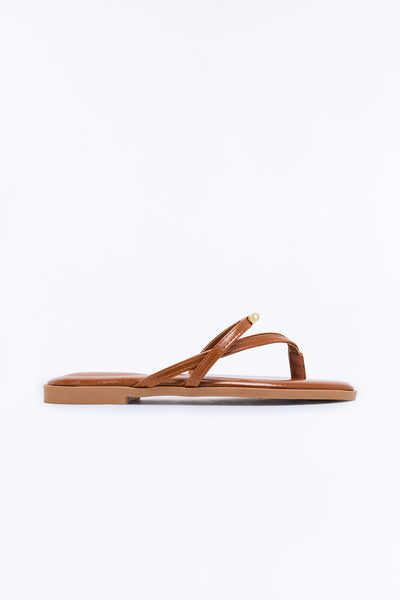 https://cdn.shopify.com/s/files/1/0293/9277/files/OUTLOOK27_Cognac_SL_V1.jpg?v=1788883320&with=400&height=600