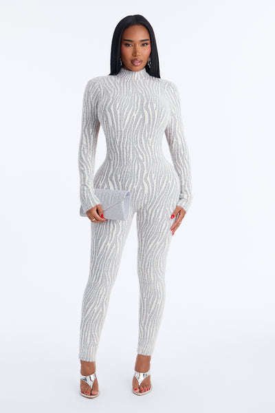https://cdn.shopify.com/s/files/1/0293/9277/files/P126JP1801_White_combo_JR_V1.jpg?v=1788279413&with=400&height=600