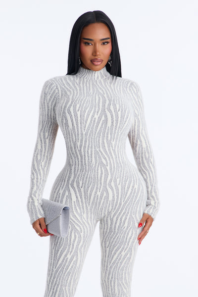 https://cdn.shopify.com/s/files/1/0293/9277/files/P126JP1801_White_combo_JR_V2.jpg?v=1788279409&with=400&height=600