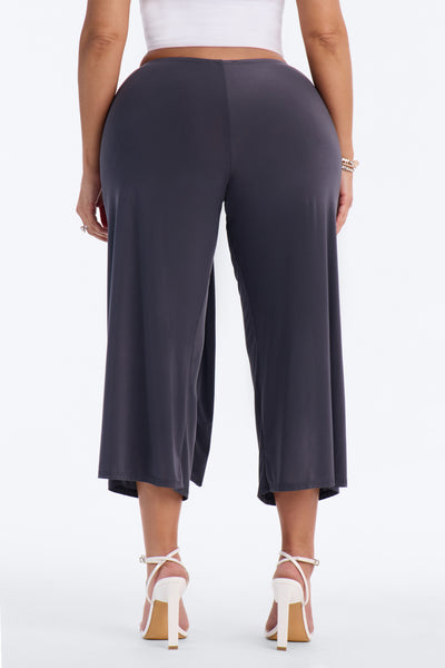 https://cdn.shopify.com/s/files/1/0293/9277/files/P3566_Charcoal_JR_V4.jpg?v=1789402753&with=400&height=600
