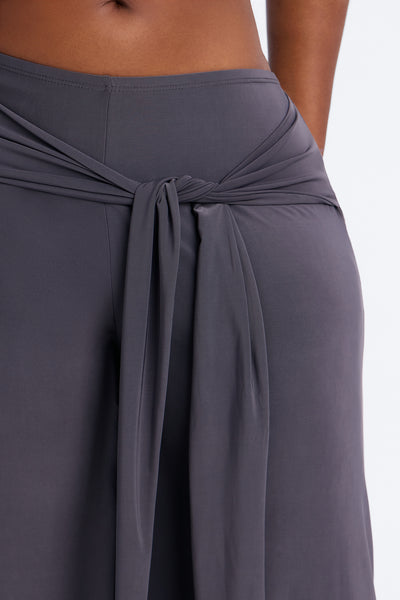 https://cdn.shopify.com/s/files/1/0293/9277/files/P3566_Charcoal_PLUS_V3.jpg?v=1788280306&with=400&height=600
