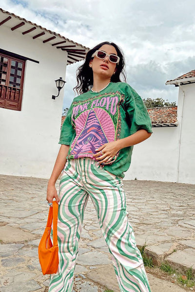 https://cdn.shopify.com/s/files/1/0293/9277/products/PinkFloydDistressedOversizedTieDyeTop-Green_MER.jpg?v=1633650834&with=400&height=600