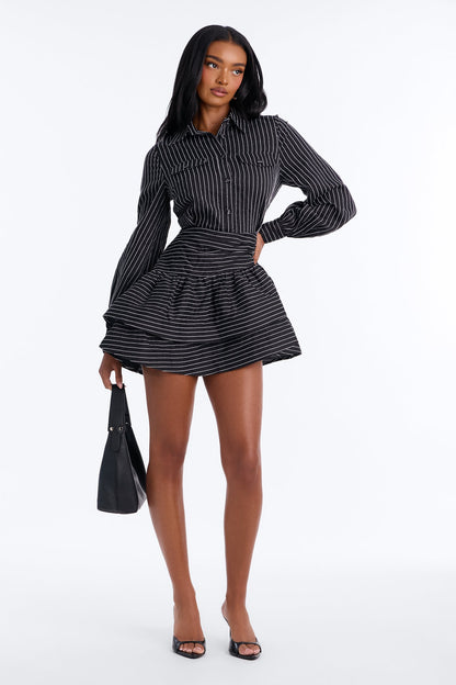 https://cdn.shopify.com/s/files/1/0293/9277/files/SD308226FN_Black_White_JR_V2.jpg?v=1790102618