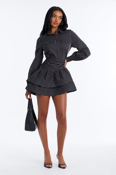 https://cdn.shopify.com/s/files/1/0293/9277/files/SD308226FN_Black_White_JR_V2.jpg?v=1790102618&with=400&height=600