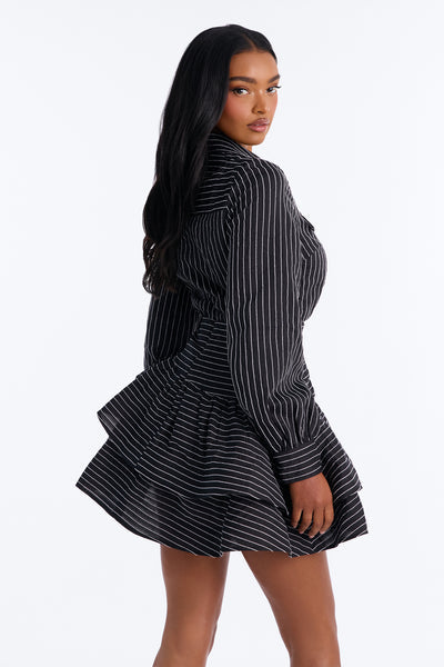https://cdn.shopify.com/s/files/1/0293/9277/files/SD308226FN_Black_White_JR_V4.jpg?v=1790102617&with=400&height=600