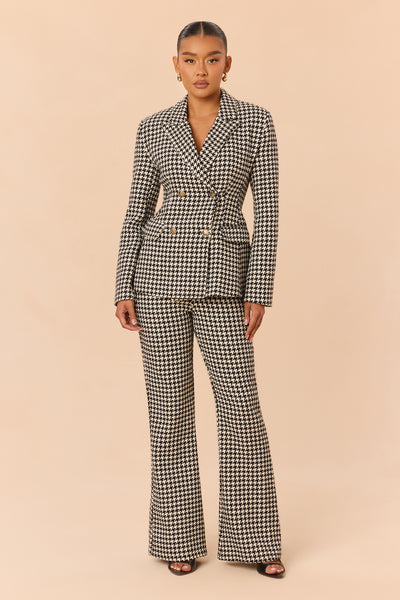 https://cdn.shopify.com/s/files/1/0293/9277/files/SJ6434251FN_Black_White_JR_V1.jpg?v=1789580301&with=400&height=600