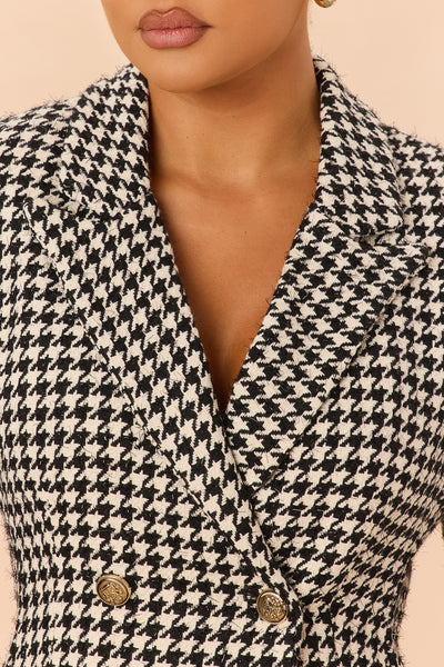 https://cdn.shopify.com/s/files/1/0293/9277/files/SJ6434251FN_Black_White_JR_V3.jpg?v=1789580305&with=400&height=600