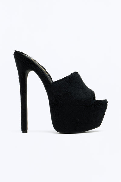 https://cdn.shopify.com/s/files/1/0293/9277/files/SKYHIGHFUR_Black_SL_V1.jpg?v=1787692083&with=400&height=600