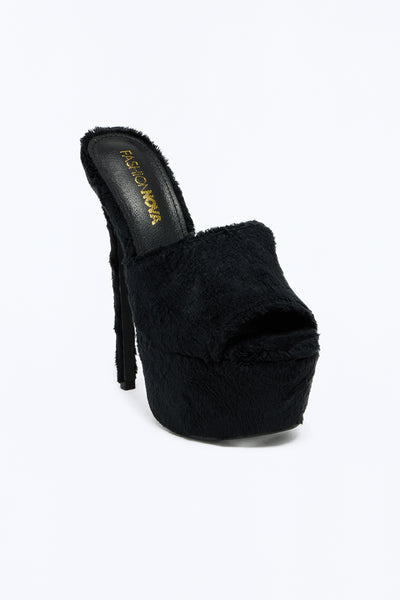 https://cdn.shopify.com/s/files/1/0293/9277/files/SKYHIGHFUR_Black_SL_V2.jpg?v=1787692084&with=400&height=600