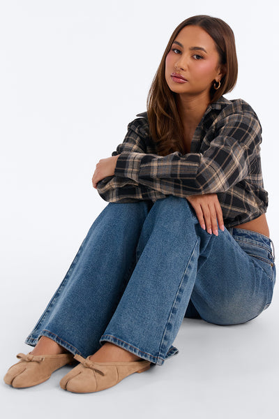 https://cdn.shopify.com/s/files/1/0293/9277/files/SLIPEASY_Taupe_JR_V1.jpg?v=1790632530&with=400&height=600