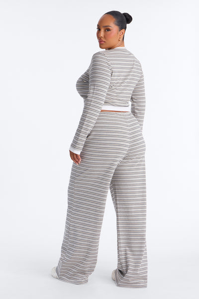 https://cdn.shopify.com/s/files/1/0293/9277/files/ST6035_HeatherGrey_PLUS_V3.jpg?v=1784822533&with=400&height=600