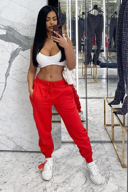 https://cdn.shopify.com/s/files/1/0293/9277/products/StoleYourBoyfriend_sOversizedJogger-Red_MER_92f94561-6e02-45ac-9453-a0c6d33cc898.jpg?v=1642526440
