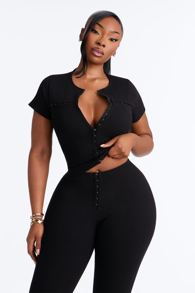 https://cdn.shopify.com/s/files/1/0293/9277/files/TP6744TCH_Black_PLUS_V2.jpg?v=1789164057&with=400&height=600