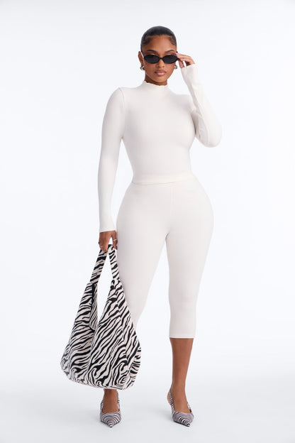 https://cdn.shopify.com/s/files/1/0293/9277/files/TP6748TCH_OffWhite_JR_V1.jpg?v=1789658318