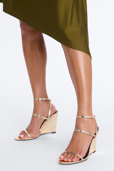 https://cdn.shopify.com/s/files/1/0293/9277/files/UTMOST02_Gold_JR_V1.jpg?v=1788367444&with=400&height=600