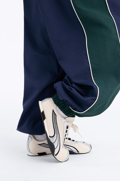 https://cdn.shopify.com/s/files/1/0293/9277/files/V125MS13113_Navy_combo_JR_V5.jpg?v=1785444729&with=400&height=600