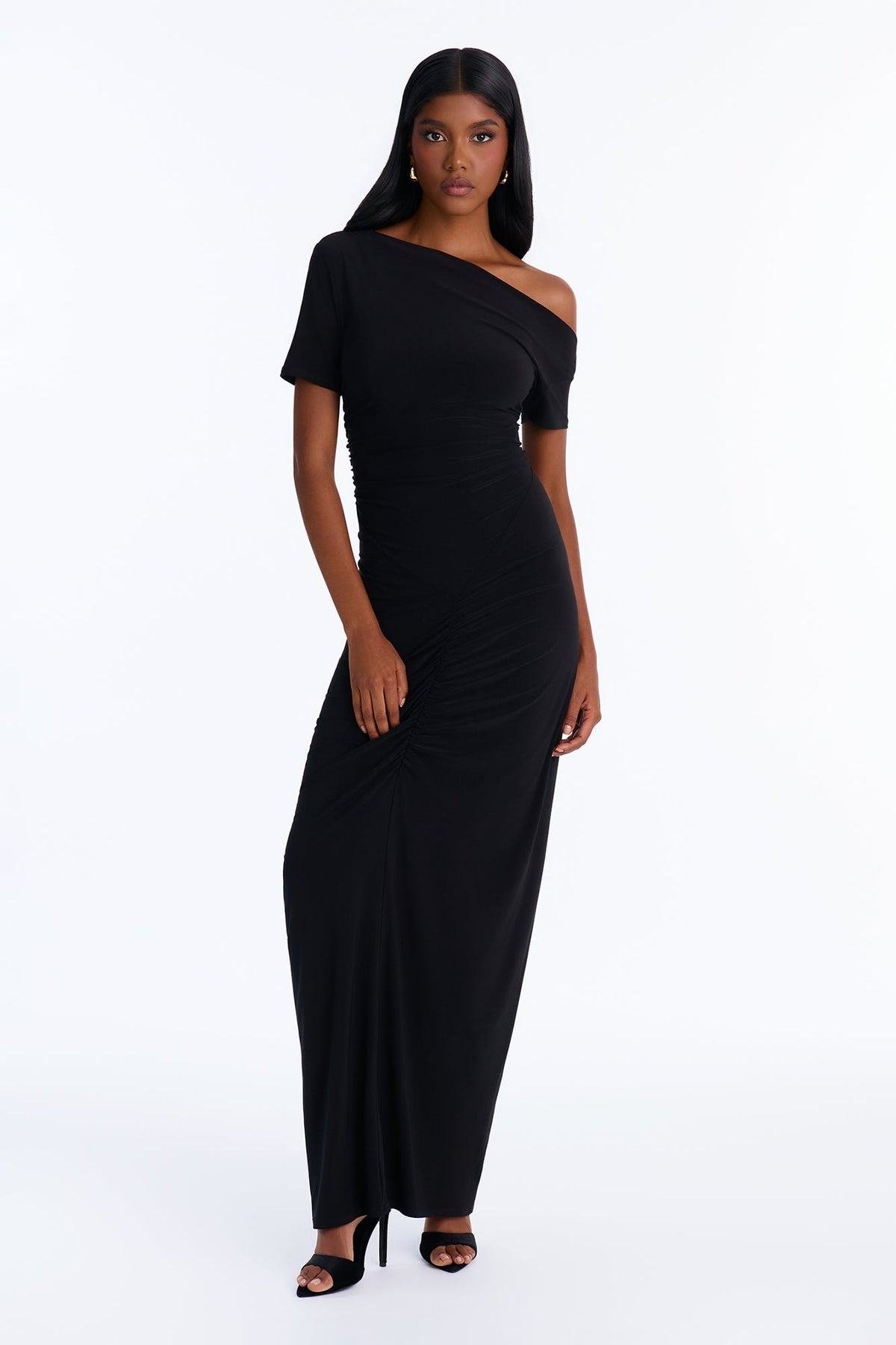 https://cdn.shopify.com/s/files/1/0293/9277/files/V126DR06719_Black_JR_V1.jpg?v=1791237815