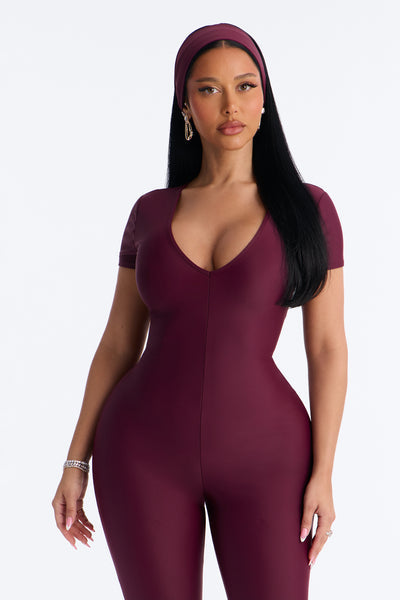 https://cdn.shopify.com/s/files/1/0293/9277/files/V126JP0610_Burgundy_JR_V2.jpg?v=1783965651&with=400&height=600