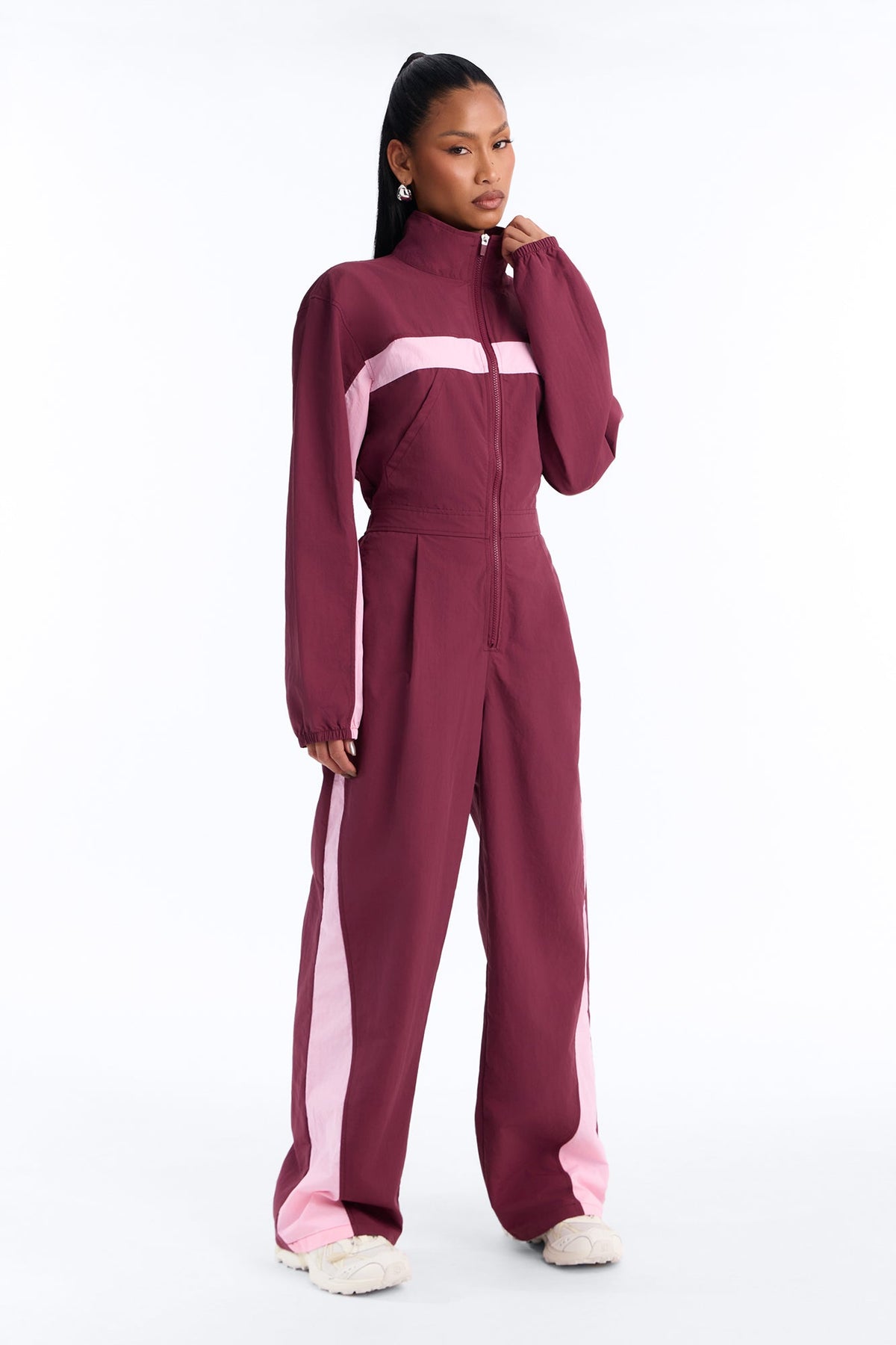 https://cdn.shopify.com/s/files/1/0293/9277/files/V126JP0826022_Wine_combo_JR_V1.jpg?v=1791320473