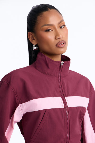 https://cdn.shopify.com/s/files/1/0293/9277/files/V126JP0826022_Wine_combo_JR_V3.jpg?v=1791320470&with=400&height=600
